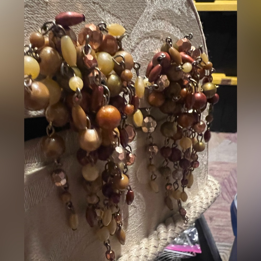 VINTAGE CLUSTERS - Picture 11 of 15